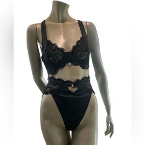 Oh La la Cheri High Waisted Lace Bra Set- NWT